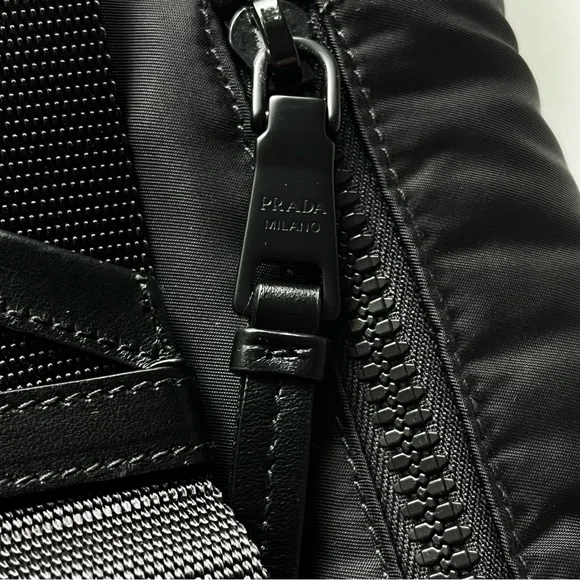 Prada Authentic Logo Stripe Messenger Bag Tessuto - Picture 6 of 16